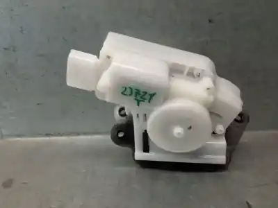 Автозапчастина б/у замок багажника / ворот для toyota rav 4 v (_a5_, _h5_) 2.5 hybrid awd (axah54) посилання на oem iam 6935042090  6935042090