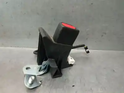 Автозапчасти б/у крюк для ремня задний правый за toyota rav 4 v (_a5_, _h5_) 2.5 hybrid awd (axah54) ссылки oem iam 7338042150c0  7338042150c0