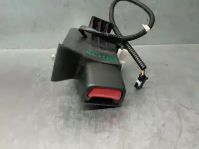 Автозапчасти б/у крюк для ремня задний правый за toyota rav 4 v (_a5_, _h5_) 2.5 hybrid awd (axah54) ссылки oem iam 7338042150c0  7338042150c0