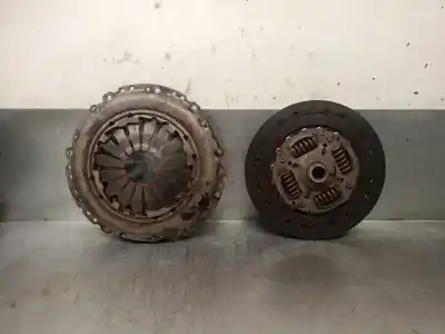 Pezzo di ricambio per auto di seconda mano Kit Frizione per CHEVROLET AVEO 1.3 Diesel CAT Riferimenti OEM IAM 55572383  55572383