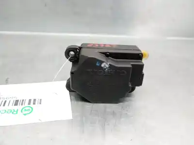 Peça sobressalente para automóvel em segunda mão Motor De Abertura Da Comporta De Sofagem por VOLVO XC90 2.4 Diesel CAT Referências OEM IAM 30676510  