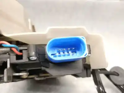 Автозапчастина б/у замок передній праві двері для volkswagen jetta (1k2) 1.9 tdi посилання на oem iam 3d1837016  3d1837016