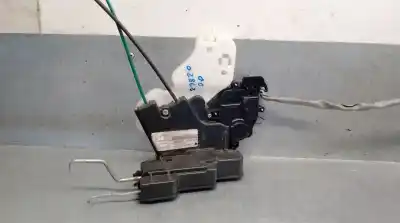 Peça sobressalente para automóvel em segunda mão fechadura da porta dianteira direita por kia carnival 2.9 crdi vgt active referências oem iam 813204d050