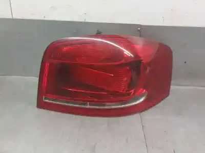 Pezzo di ricambio per auto di seconda mano Luci Posteriori Destra per AUDI A3 (8P) 2.0 TDI Riferimenti OEM IAM 8P3945096  8P3945096 Pezzo di ricambio per auto di seconda mano Luci Posteriori Destra per AUDI A3 (8P) 2.0 TDI Riferimenti OEM IAM 8P3945096  8P3945096