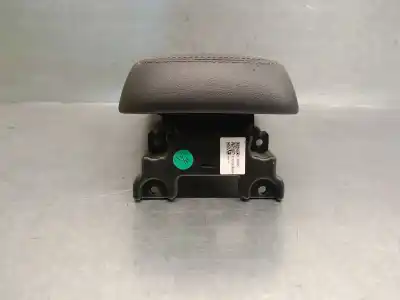 Автозапчастина б/у центральний подлокник для volvo xc40 (536) d4 awd посилання на oem iam 31469052  31469052 Автозапчастина б/у центральний подлокник для volvo xc40 (536) d4 awd посилання на oem iam 31469052  31469052