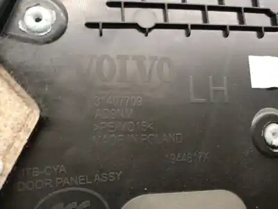 Автозапчастина б/у обкітка задніх лівіх дверей для volvo xc40 (536) d4 awd посилання на oem iam 31407709  31407709 Автозапчастина б/у обкітка задніх лівіх дверей для volvo xc40 (536) d4 awd посилання на oem iam 31407709  31407709