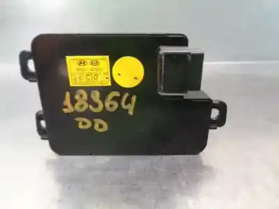 Peça sobressalente para automóvel em segunda mão comando de regulação do banco direito por kia carnival 2.9 crdi vgt active referências oem iam 889914d001  