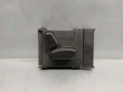 Pezzo di ricambio per auto di seconda mano comando regolazione sedile destro per chrysler grand voyager v (rt) 2.8 crd riferimenti oem iam 56049432di