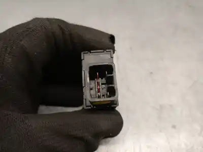 Автозапчасти б/у переключатель регулировки правого сиденья за ssangyong korando (ck) 2.0 e-xdi ссылки oem iam 202008972  