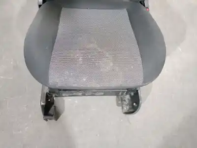 Автозапчастина б/у передне праве сиділо для fiat doblo cargo 1.3 16v jtd cat посилання на oem iam 98847084  98847084