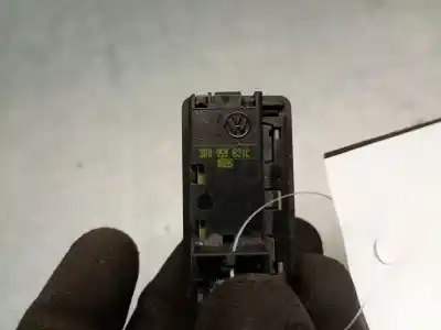 Second-hand car spare part switch for audi q7 (4lb) 3.0 tdi quattro oem iam references 3d0959831c  