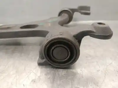 Peça sobressalente para automóvel em segunda mão braço de suspensão inferior dianteiro direito por citroen jumpy 2.0 hdi sx familiar (5/6 asientos) referências oem iam 3521k4  3521k4