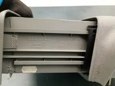 Автозапчастина б/у бардачок для renault scenic rx4 (ja0) 1.9 dci salomon посилання на oem iam 7700433009  7700433009