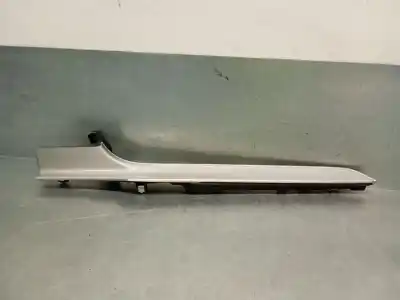 Автозапчастина б/у молдинг для mercedes-benz glc (x253) 200 d 4-matic (253.916) посилання на oem iam a2056804871