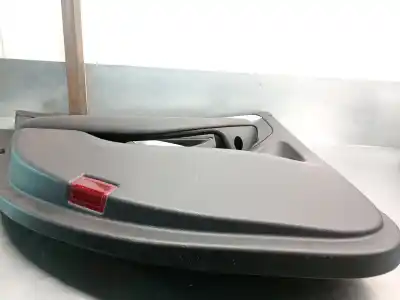 Автозапчастина б/у обкітка задніх лівіх дверей для mercedes-benz glc (x253) 200 d 4-matic (253.916) посилання на oem iam a2537300701  a2537300701