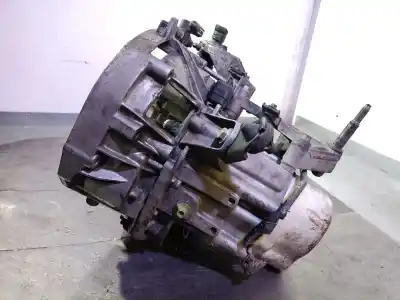 Second-hand car spare part gearbox for renault clio ii fase i (b/cbo) 1.9 dti diesel 80 cv / 59 kw oem iam references jb1974 c007616  Second-hand car spare part gearbox for renault clio ii fase i (b/cbo) 1.9 dti diesel 80 cv / 59 kw oem iam references jb1974 c007616