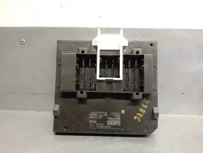 Pezzo di ricambio per auto di seconda mano  per AUDI Q3 (F3B)  Riferimenti OEM IAM 5Q0937084EA  5Q0937084EA