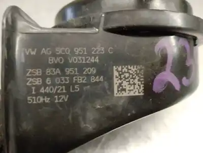 Автозапчастина б/у ріг для audi q3 (f3b) 35 tdi посилання на oem iam 5c0951223c  5c0951223c