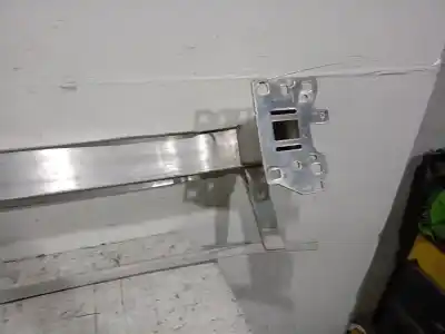 Автозапчастина б/у передній бампер підсилення для audi q3 (f3b) 35 tdi посилання на oem iam 83a807109  83a807109