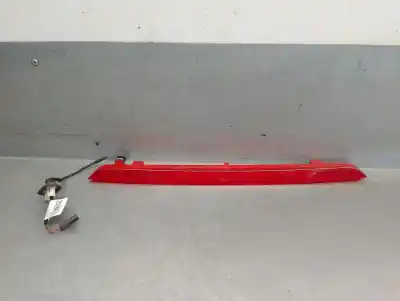 Peça sobressalente para automóvel em segunda mão farolim de travão central por audi q3 (f3b) 35 tdi referências oem iam 8v0945097d