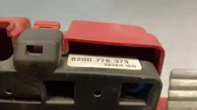 Second-hand car spare part fuse box unit for renault master kasten 2.3 dci diesel cat oem iam references 8200778373 2804111510 