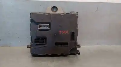 Peça sobressalente para automóvel em segunda mão caixa de fusíveis e relés por renault master kasten 2.3 dci diesel cat referências oem iam 284b18927r