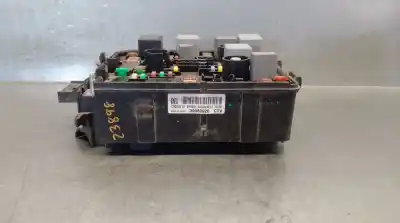 Second-hand car spare part fuse box unit for opel corsa e van 1.3 cdti oem iam references 39080926  