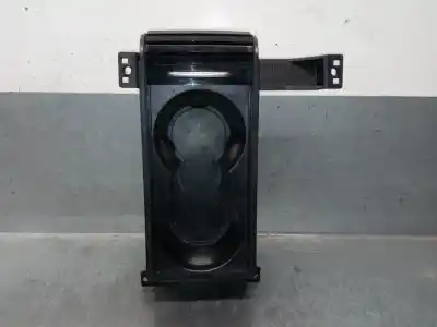 Автозапчастина б/у центральний підставник для jaguar f-pace (x761) 2.0 td4 посилання на oem iam t2h3071  t2h3071