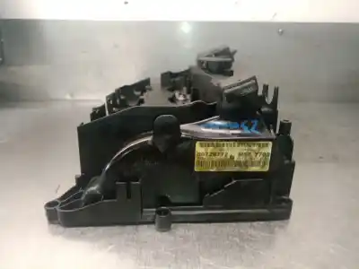 Pièce détachée automobile d'occasion cache-culbuteur pour bmw x3 (e83) 2.0d références oem iam 11127797613 0928402069 bosch 11128508570