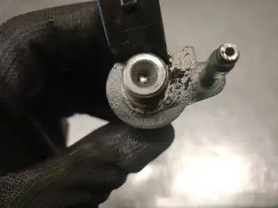 Second-hand car spare part injector for bmw x3 (e83) 2.0d oem iam references 7797877  7797877