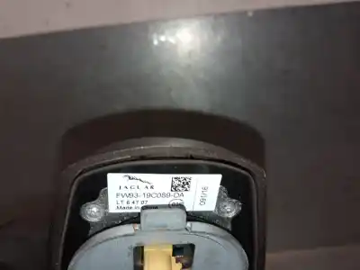 Pièce détachée automobile d'occasion antenne pour jaguar f-pace (x761) 2.0 td4 références oem iam fw9319c089da  fw9319c089da