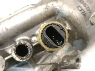 Автозапчастина б/у опора масляного фільтра для jaguar f-pace (x761) 2.0 td4 посилання на oem iam g4d36714c77a  jde37056