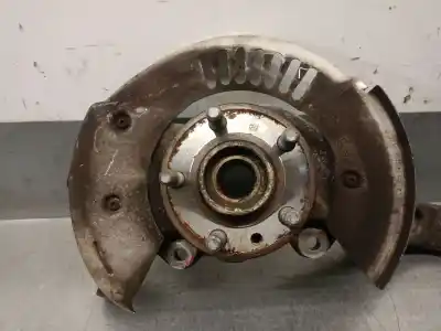 Second-hand car spare part front left knuckle for jaguar f-pace (x761) 2.0 td4 oem iam references hk833k186bc  t4a3472