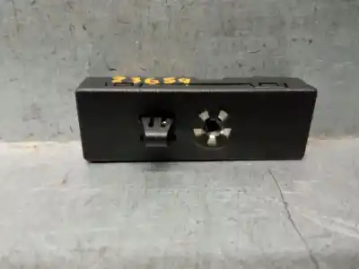 Pezzo di ricambio per auto di seconda mano antenna per jaguar f-pace (x761) 2.0 td4 riferimenti oem iam bj3218k891aa  bj3218k891aa