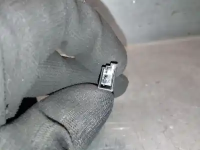 Автозапчастина б/у ліва передня внутрішня ручка для jaguar f-pace (x761) 2.0 td4 посилання на oem iam gx7322601ac  t2h17095