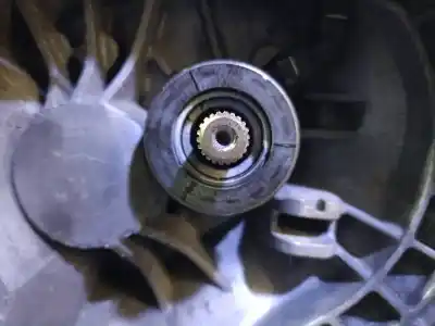 Pezzo di ricambio per auto di seconda mano riduttore per opel corsa e van 1.3 cdti riferimenti oem iam b3pe394 a17168062b3pe394 24585799