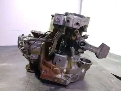 Second-hand car spare part gearbox for volkswagen caddy ka/kb (2k) 1.9 tdi oem iam references kjf 143223 