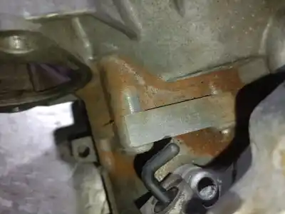 Second-hand car spare part gearbox for volkswagen caddy ka/kb (2k) 1.9 tdi oem iam references kjf 143223 