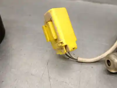 Second-hand car spare part front right seat belt for volkswagen caddy ka/kb (2k) 1.9 tdi oem iam references 2k0857806b 33042464 trw 2k0857806e