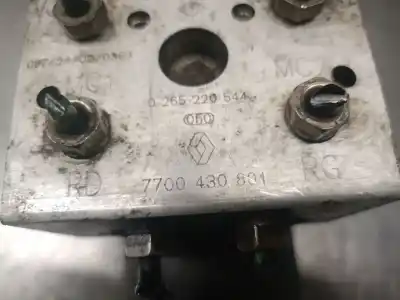 Second-hand car spare part abs for renault scenic rx4 (ja0) 1.9 dci salomon oem iam references 7700430801  7701046156