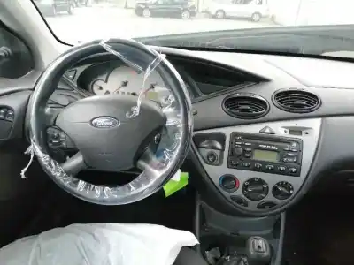 Автозапчасти б/у правая передняя петля капота за audi a3 limousine (8vs, 8vm) 1.6 tdi ссылки oem iam 8v0823302f