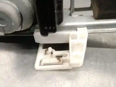 Pezzo di ricambio per auto di seconda mano alzacristalli posteriore sinistro per renault megane ii sedán (lm0/1_) 1.6 riferimenti oem iam 8201010924  8201010924
