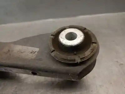 Pezzo di ricambio per auto di seconda mano braccio sospensione posteriore inferiore destro per jaguar f-pace (x761) 2.0 td4 riferimenti oem iam hk835k898aa  t4a4225
