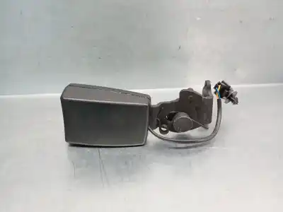 Peça sobressalente para automóvel em segunda mão chicote / encaixe cinto segurança traseiro direito por volkswagen passat b8 variant (3g5, cb5) 2.0 tdi referências oem iam 8v0857740q