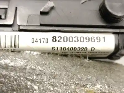 İkinci el araba yedek parçası röle/sigorta kutusu için renault megane ii sedán (lm0/1_) 1.6 oem iam referansları 8200309691 s118400320d siemens 