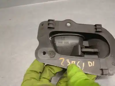 Second-hand car spare part interior left front handle for opel corsa a 1.2 oem iam references 90388605 90388605 