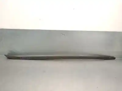 Peça sobressalente para automóvel em segunda mão molduras frontais por volkswagen passat b8 variant (3g5, cb5) 2.0 tdi referências oem iam 3g0854327