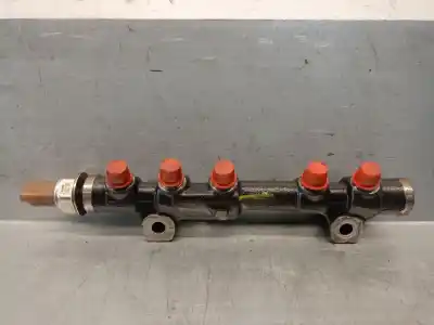 Автозапчастина б/у рампа инжектора для citroen c4 picasso ii 1.6 bluehdi 120 посилання на oem iam 9804776780