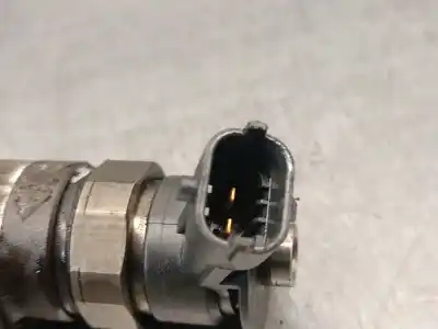 Second-hand car spare part injector for citroen c4 picasso ii 1.6 bluehdi 120 oem iam references 0445110566 0445110566 bosch 