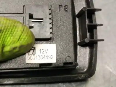 Pezzo di ricambio per auto di seconda mano interruttore alzacristalli anteriore destro per iveco daily iv caja/chasis 35c15 riferimenti oem iam 5801304492  5801304492